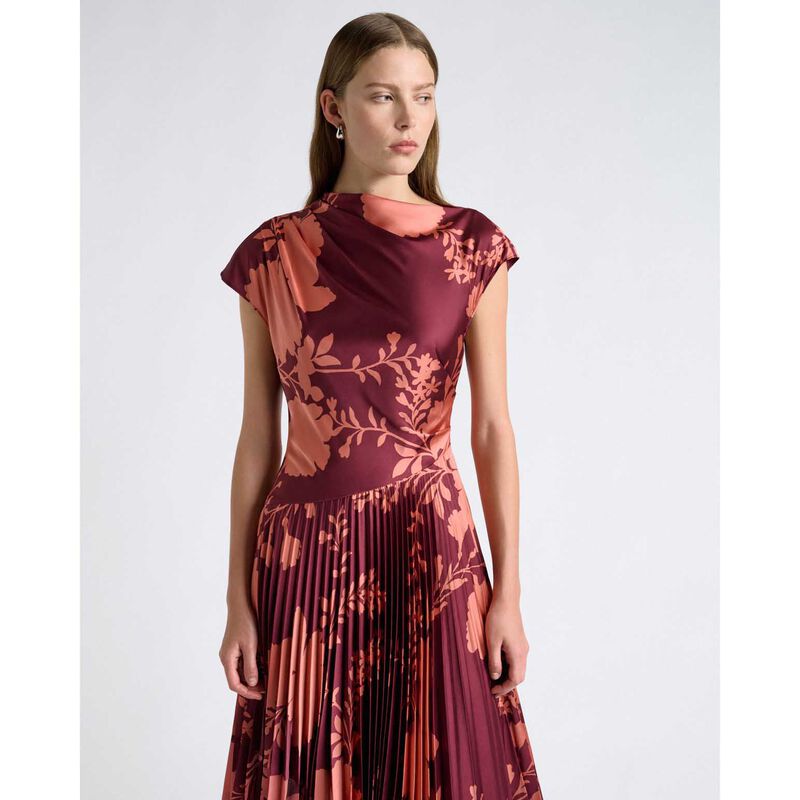 Cue Pink Shadow Floral Pleated Midi Dress image number 3